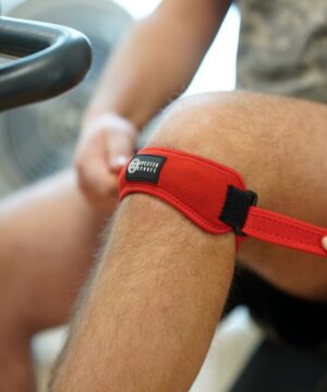 Polvituki hyppaajan polveen punanen tarjoustaivas.fi