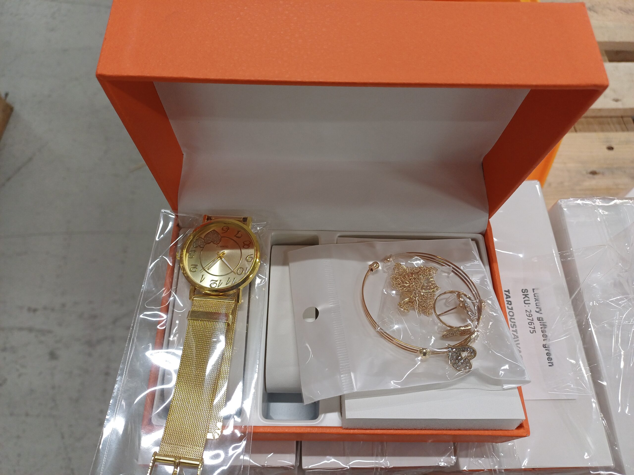 kaunis naisten kello